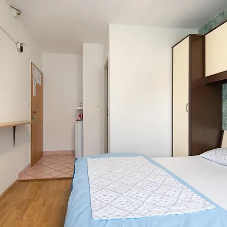 Guest house & Ivica